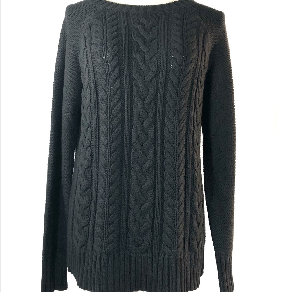 OLD NAVY BLACK SWEATER